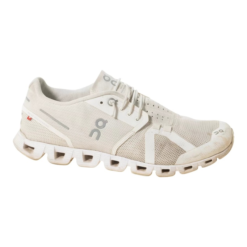 On Cloud 6 Running Shoe